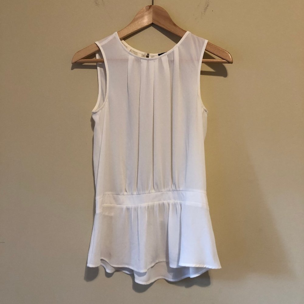 The Limited Sleeveless Blouse (XS)